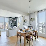 Apartment Proche Chateau - Vue Panoramique & Confort