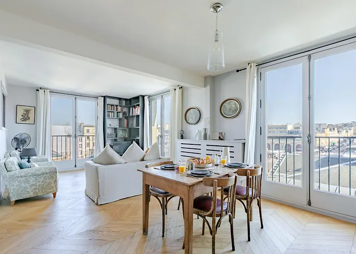 아파트 Proche Chateau - Vue Panoramique & Confort