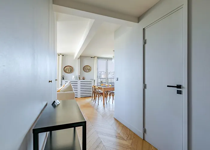 Proche Chateau - Vue Panoramique & Confort 아파트 베흑사이으